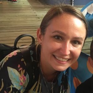 Meet your Posher, Corinne